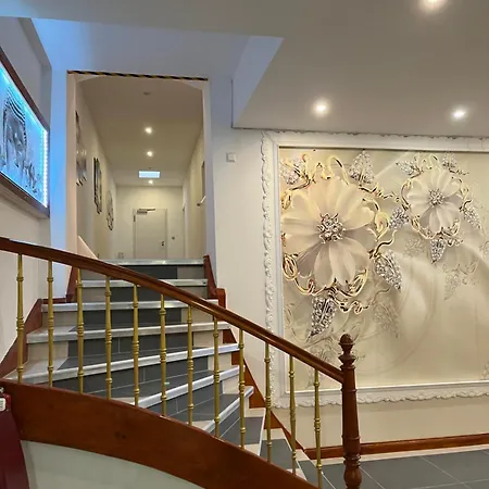 Trang ホテル ラシュタット