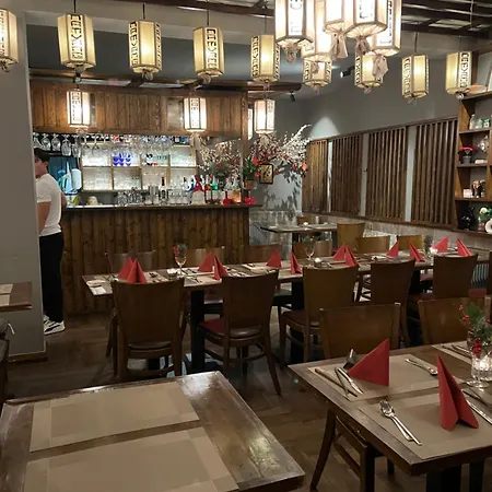 Trang 酒店 拉施塔特